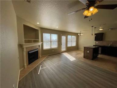Main picture of 1018 Kensington Dr