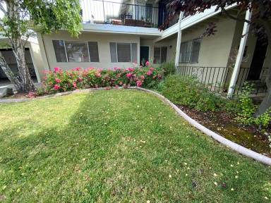 Main picture of 48 Kent Pl