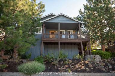 Main picture of 2576 NW Monterey Pines Dr