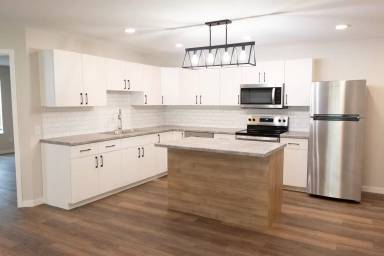 Main picture of 1760 Willow St