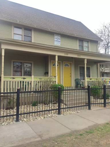 Main picture of 304 Perrin St