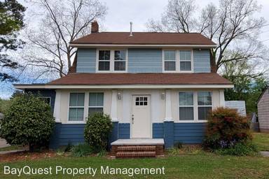 Main picture of 1044 E Bayview Blvd