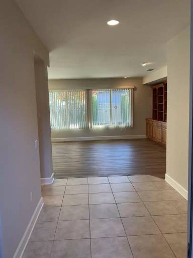 Main picture of 1689 Gingersnap Ln