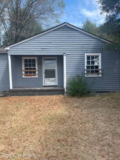 Main picture of 2702 Meadow Ave