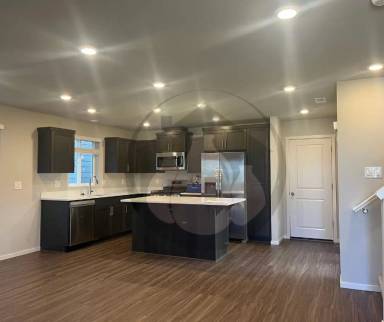 Main picture of 618 Merriott Ln