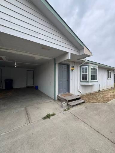 Main picture of 903 E White Birch Ave