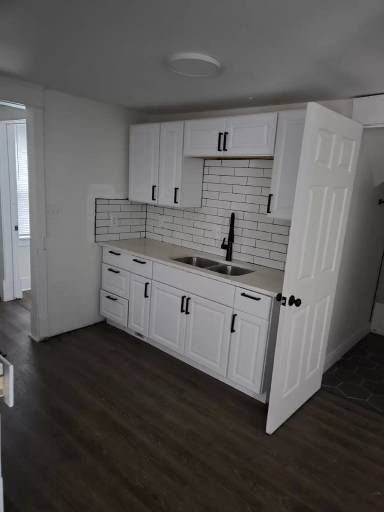 Main picture of 2641 N 39th St