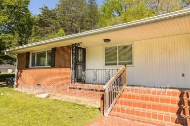 Main picture of 833 Ashland Ter