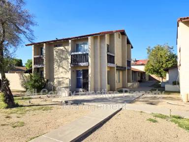 Main picture of 2434 E Waltann Ln
