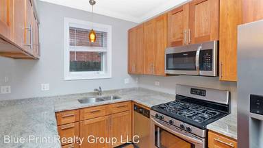 Main picture of 6621 S Ingleside Ave