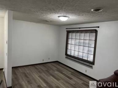 Main picture of 846 Willow Dr