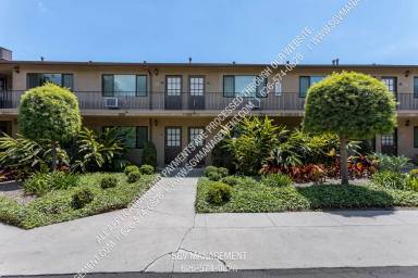 Main picture of 255 S Madison Ave
