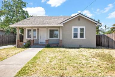 Main picture of 720 Lindsay Ave