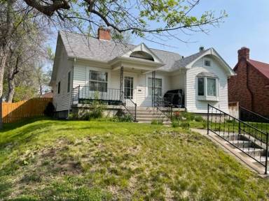 Main picture of 2001 3rd Ave N