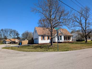 Main picture of 124 Green Vale Dr