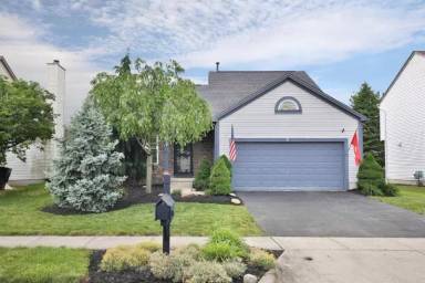 Main picture of 2213 Rolling St