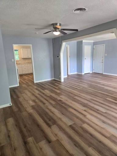 Main picture of 1007 Houston St