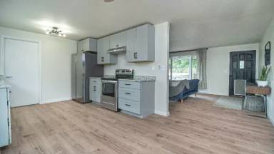 Main picture of 2982 SW 27th St