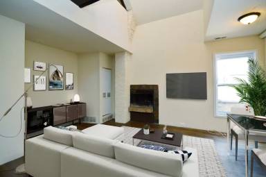 Main picture of 888 W Lill Ave