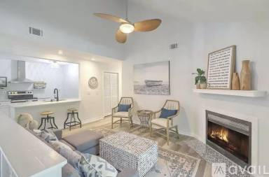 Main picture of 7935 Edgebrook Cir