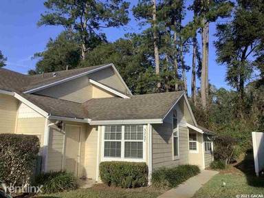 Main picture of 3237 NW 103rd Dr