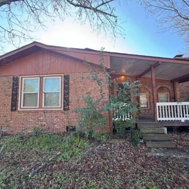 Main picture of 2528 Burbank Pl