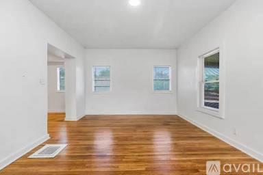 Main picture of 8102 Highland Ave