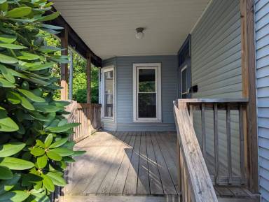 Main picture of 740 Park Ave