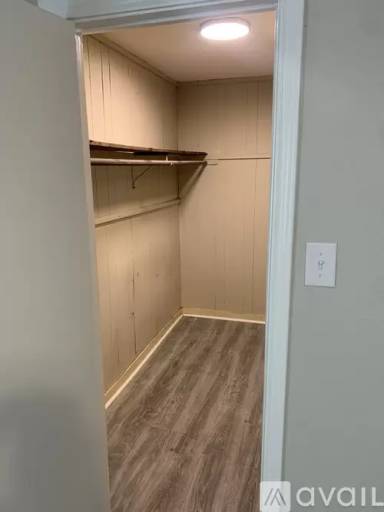 Main picture of 606 Division St
