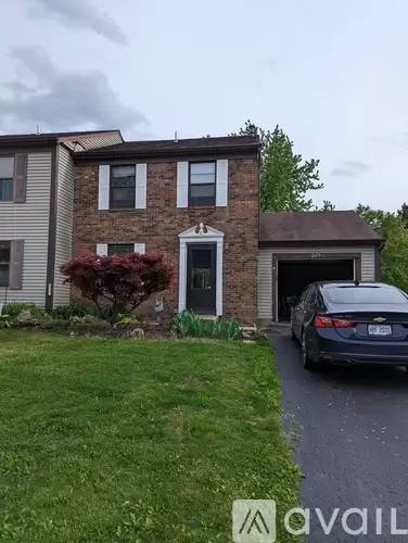 Main picture of 2125 Summit Row Blvd