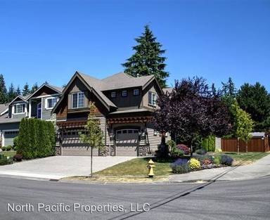 Main picture of 18727 3rd Ave W