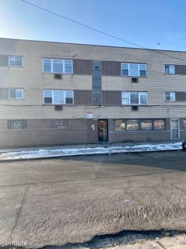 Main picture of 7201 S Western Ave