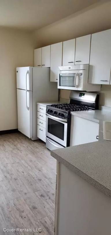 Main picture of 720 Crooks St