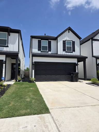 Main picture of 3131 Creston Gate Dr