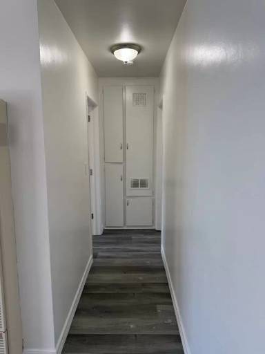 Main picture of 1100 W 92nd St