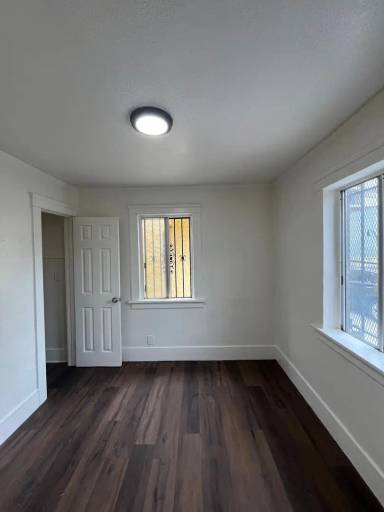 Main picture of 3524 Hyde Park Blvd