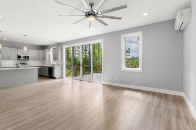 Main picture of 5 Country Cove Ct