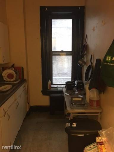 Main picture of 384 Commonwealth Ave