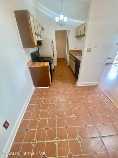 Main picture of 4230 Thalia Station Cir