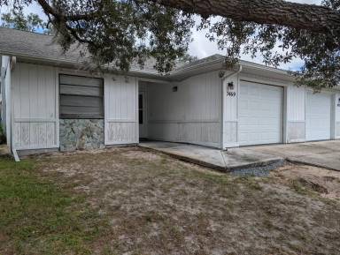 Main picture of 7469 Canterbury St