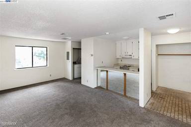Main picture of 260 Stonegate Cir