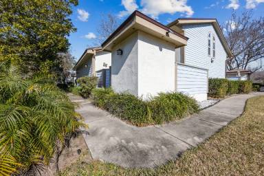 Main picture of 1604 Challenger Ct W