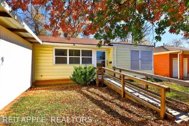 Main picture of 1325 Lillius St