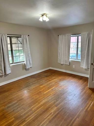 Main picture of 818 Cumberland St