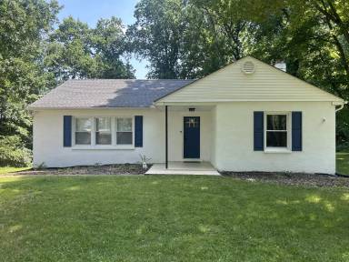 Main picture of 942 Llewellyn Cir