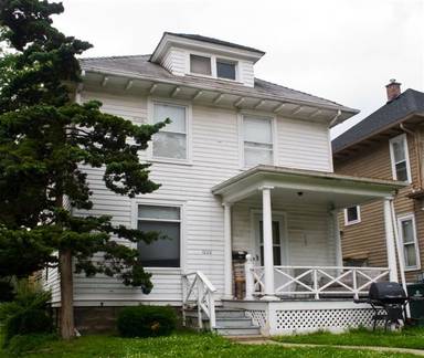 Main picture of 1016 E University Ave
