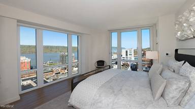 Main picture of 3347 Broadway