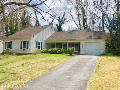 Main picture of 1838 Crofton Pkwy