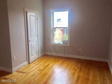 Main picture of 1 Dell St
