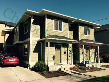 Main picture of 421 E 16th Ave